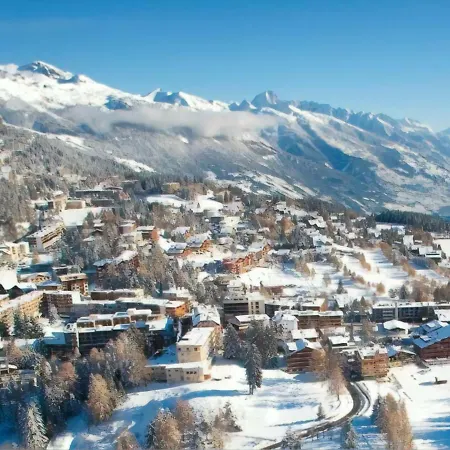 With Garden Daltons 1 Daire Crans-Montana