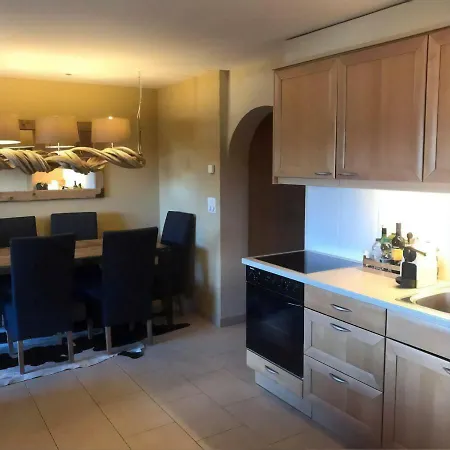 Apartment With Garden Daltons 1