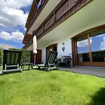 Apartman With Garden Daltons 1 Crans-Montana